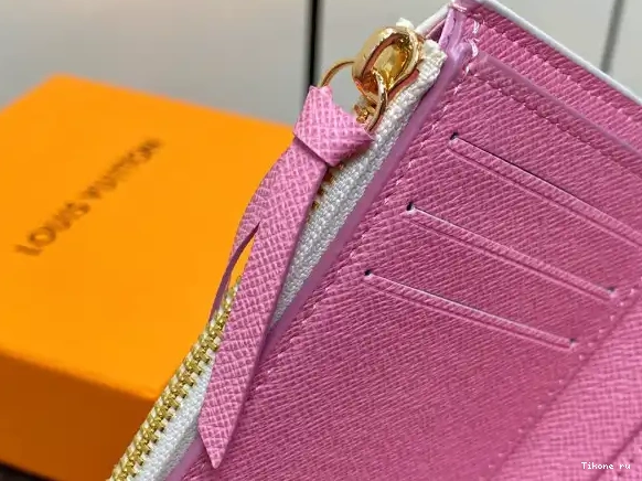Cheap LOUIS VICTORINE VUITTON cm WALLET-12*9.5*1.5 0529